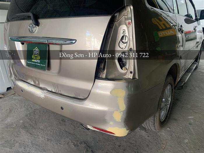 Sơn phục hồi trầy xước xe Innova